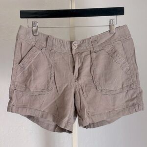 Old Navy Women’s Low-rise Linen Blend Tan Cargo Shorts, Size 8